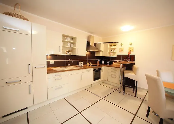 빌라 Bella 브르사르