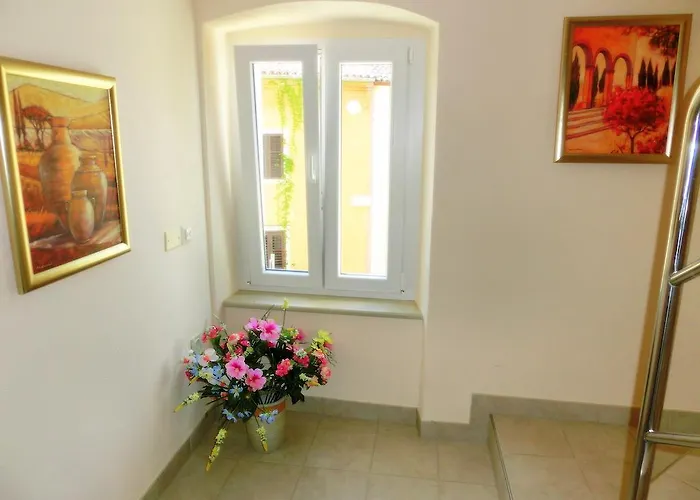 Bella 빌라 브르사르